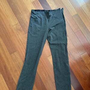 Athleta Dark Gray Dressy Leggings Dress women’s 12T